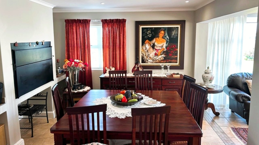 3 Bedroom Property for Sale in Kingswood Golf Estate Western Cape